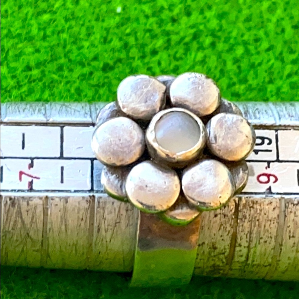 Vintage Solid Sterling Silver Flower Ring S 8 - image 4